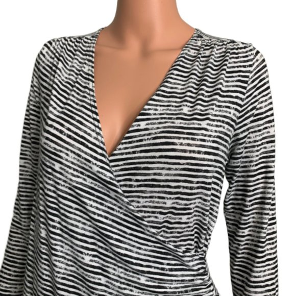 Cheryl Nash Windridge 3/4 Sleeve Zebra Wrap Top - Picture 2 of 7